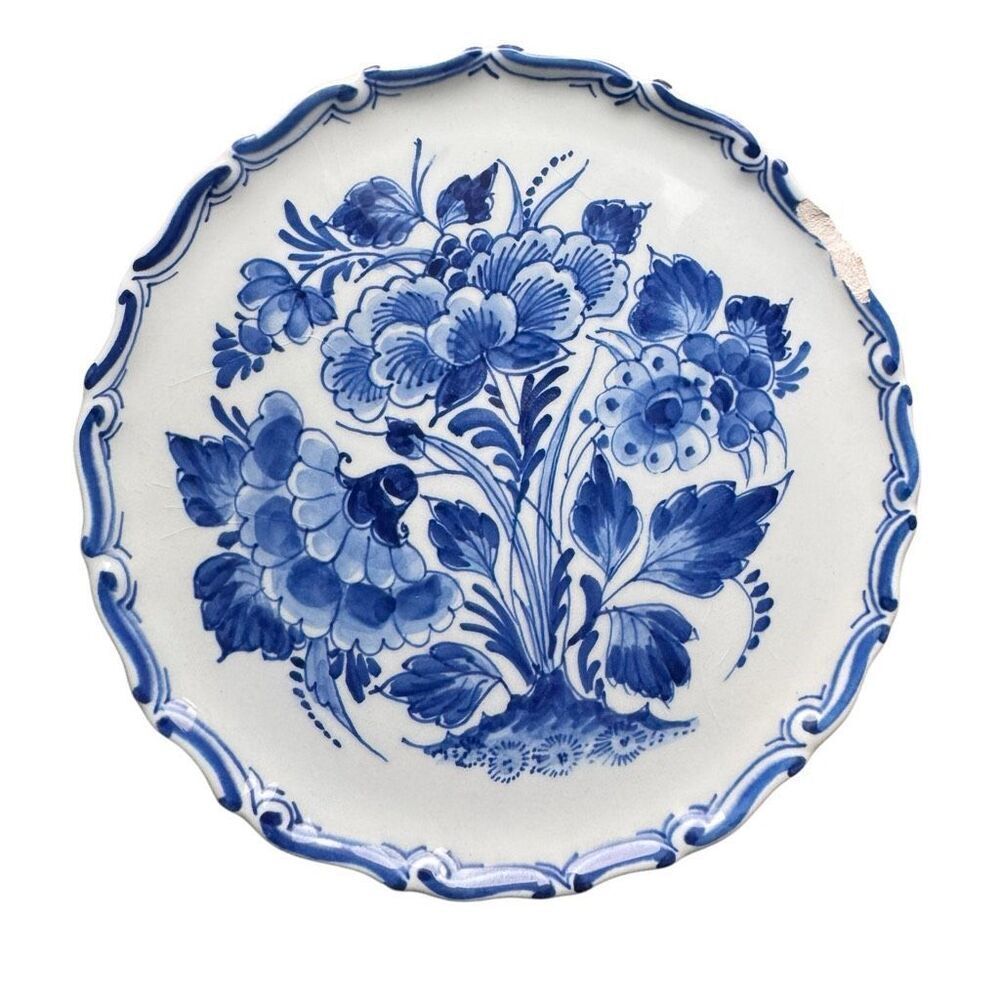 Vintage de Porceleyne fles Delft Hand Painted Artist Signed Plate